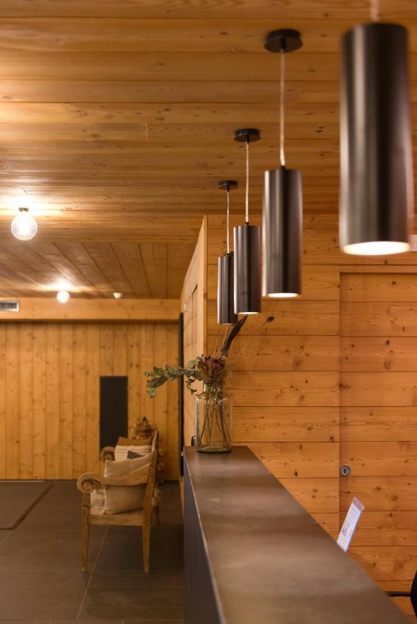 Residence Adamello Resort 폰테디레뇨 외부 사진