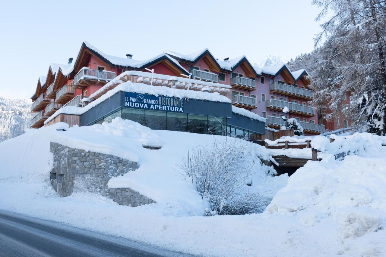 Residence Adamello Resort 폰테디레뇨 외부 사진