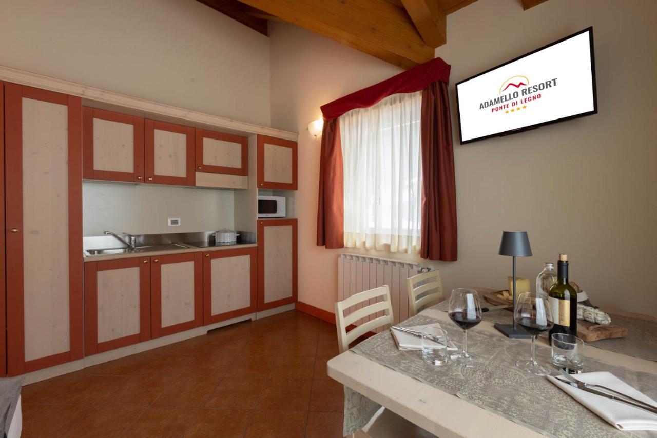 Residence Adamello Resort 폰테디레뇨 외부 사진