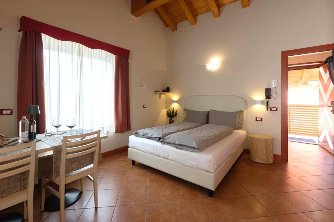 Residence Adamello Resort 폰테디레뇨 외부 사진